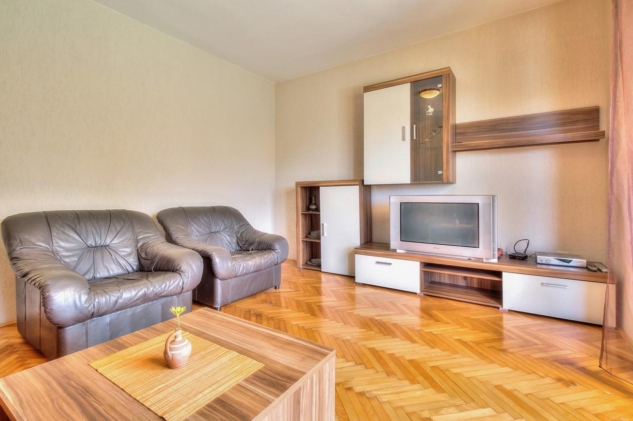 Lovric House With Apartments Umago Exterior foto