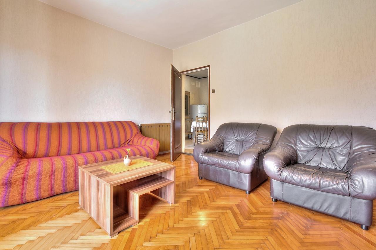 Lovric House With Apartments Umago Exterior foto